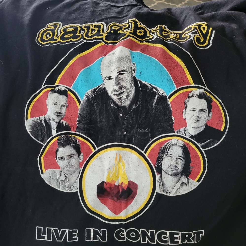 Daughtery Concert tee XL